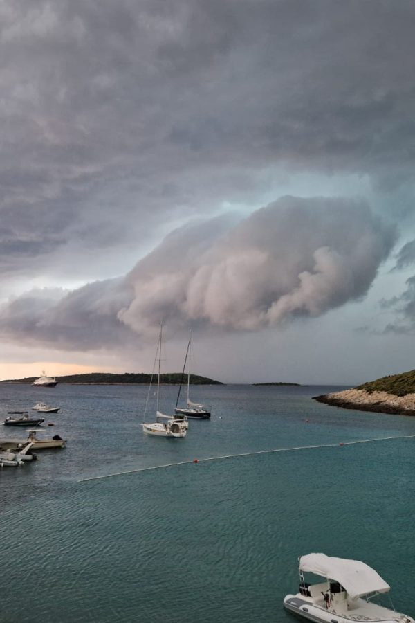 Milna Bay-Vis Sailing Tour (5)
